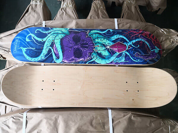 custom maple deck building